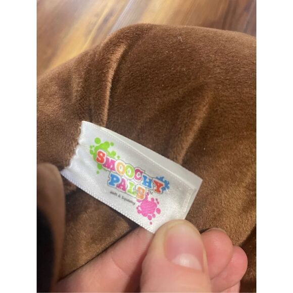 Smoochy Pals by Linzy Toys brown reindeer plush - Picture 4 of 8